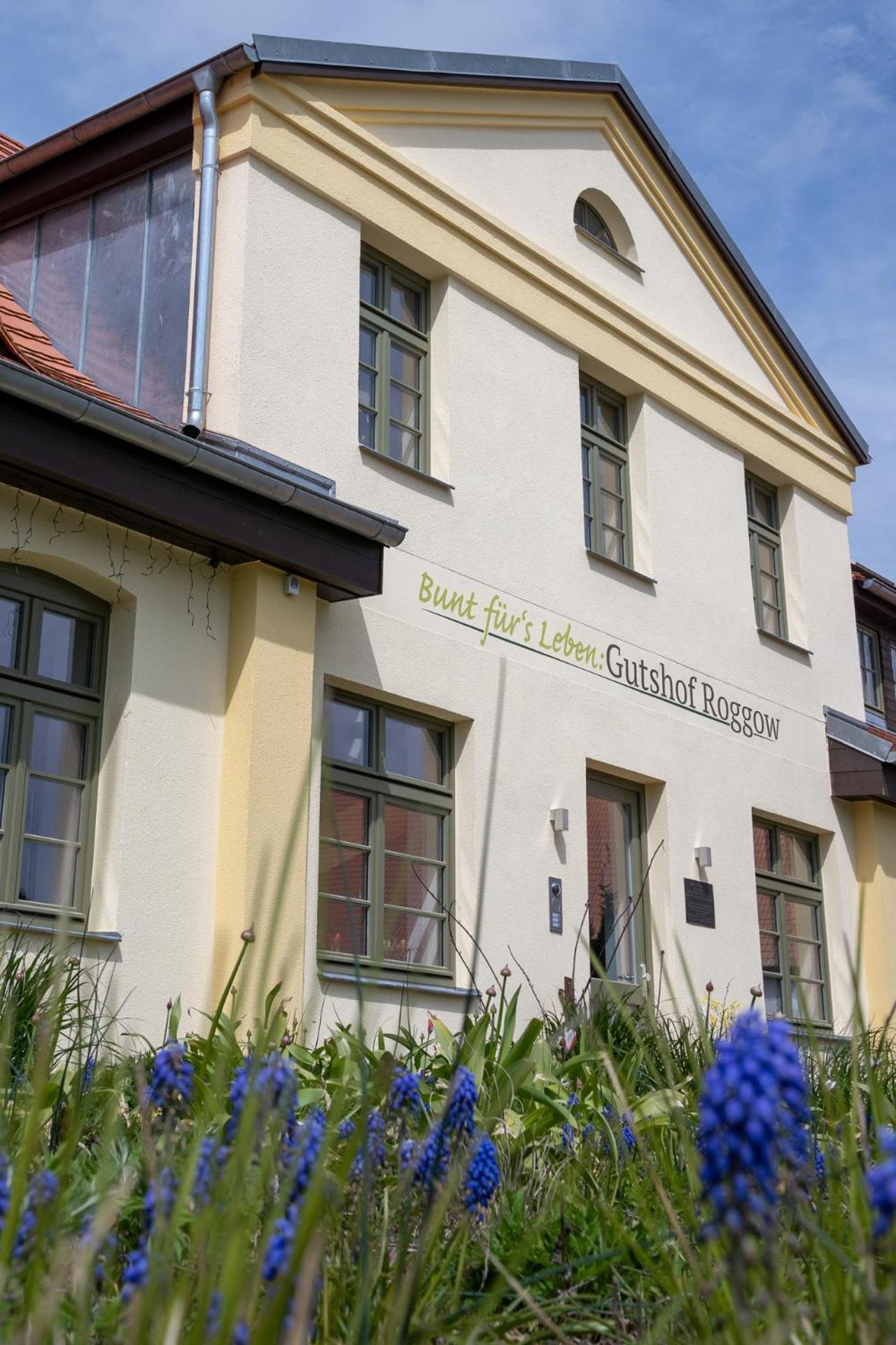 - Barrierefrei - Im Sanierten Gutshof Apartment *