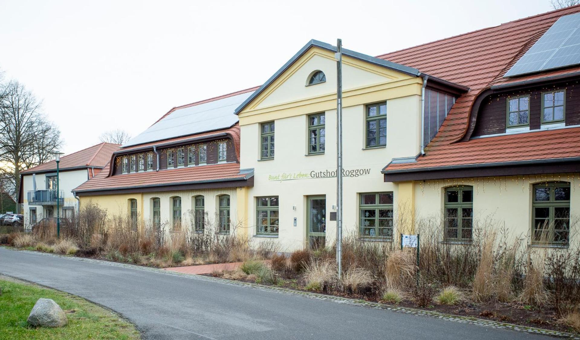 - Barrierefrei - Im Sanierten Gutshof * Lalendorf