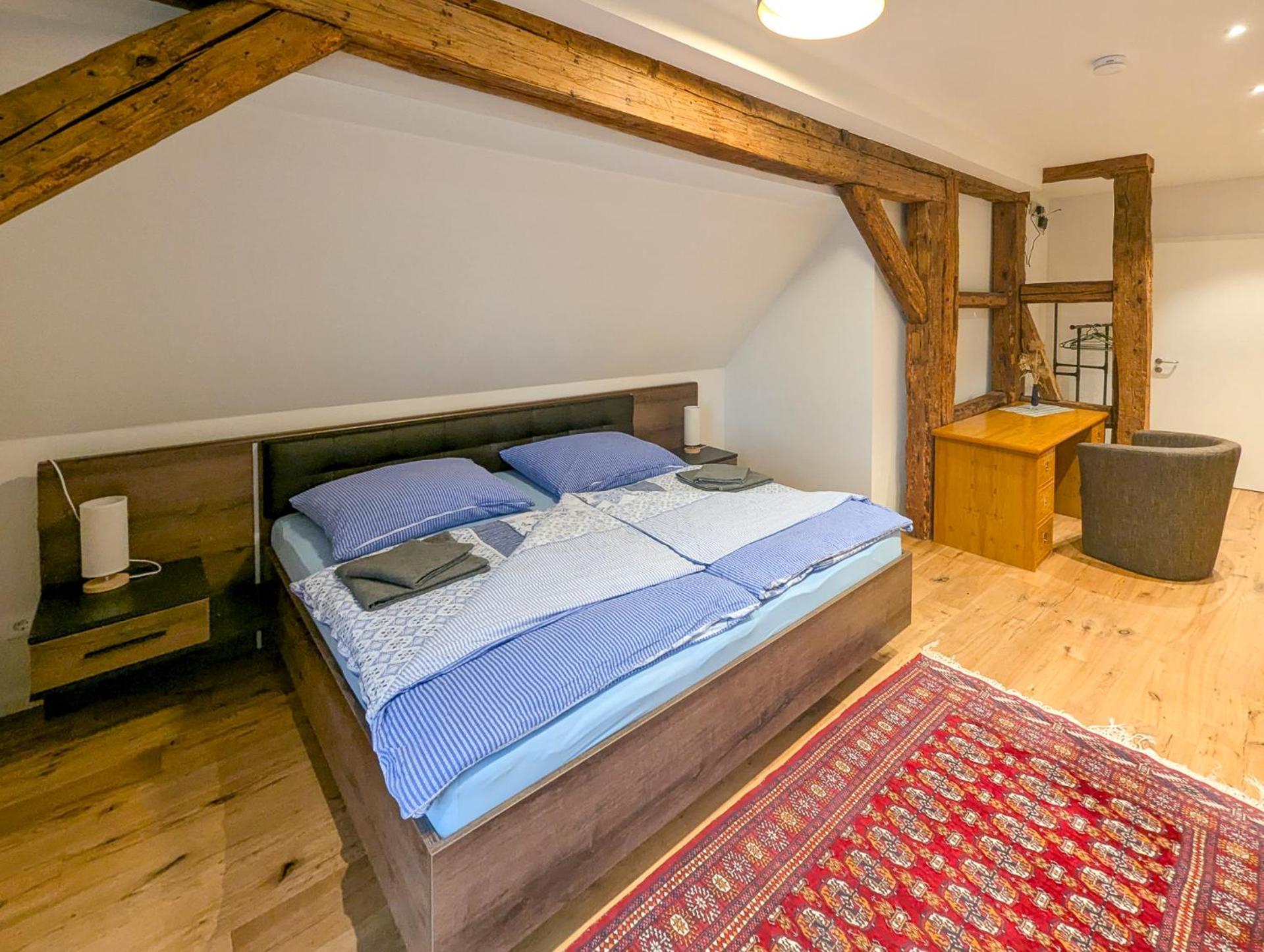 - Barrierefrei - Im Sanierten Gutshof Apartment *